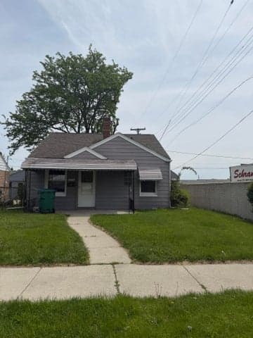 22732 Rosalind Avenue, Eastpointe, MI 48021