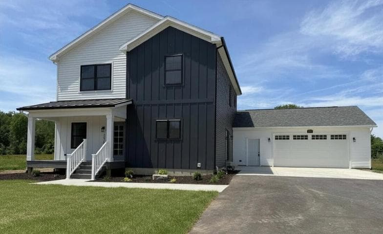 2670 Settlers Creek Road, Fennville, MI 49408