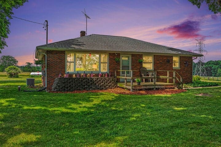 15290 Enzian Road, Plainwell, MI 49080