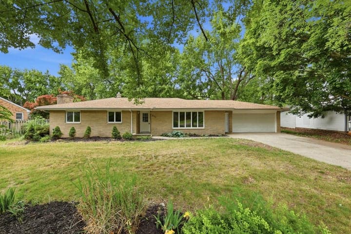 672 JAKWAY Avenue, Benton Harbor, MI 49022