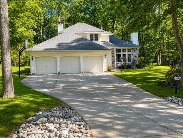23286 Timberridge Drive, Big Rapids, MI 49307