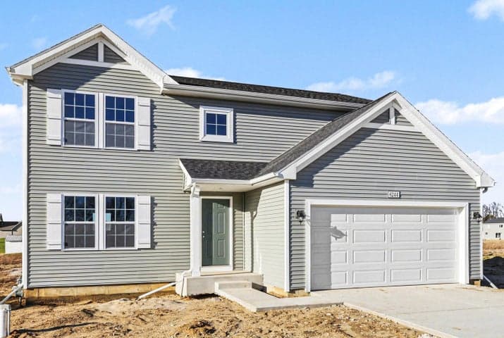 1404 Cedarwood Drive, Greenville, MI 48838