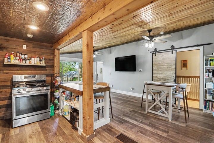 240 W Amy Street, Hastings, MI 49058