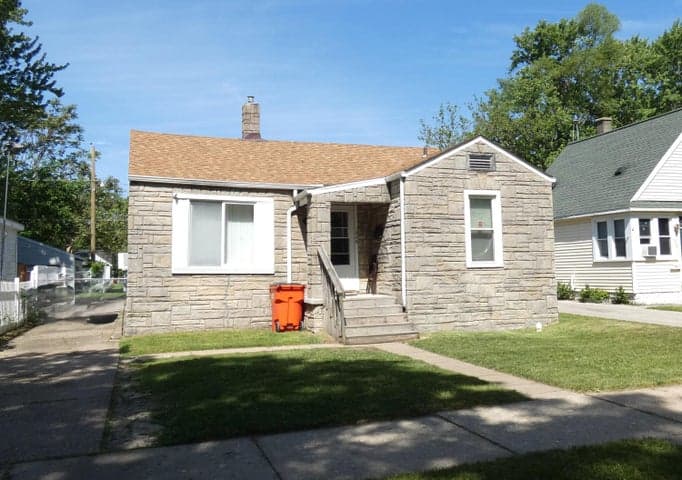 1236 Jennings Avenue, Benton Harbor, MI 49022