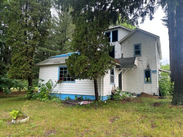 33259 Orchard Street, Covert, MI 49043