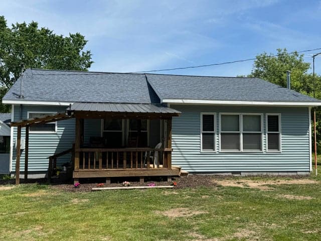 1952 W 16 Road, Mesick, MI 49668