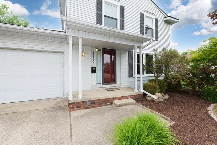 2240 Steeplechase Drive, Ann Arbor, MI 48103