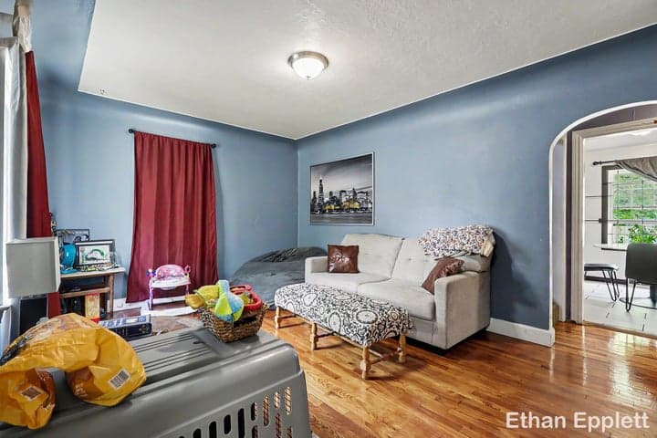 Photo 5