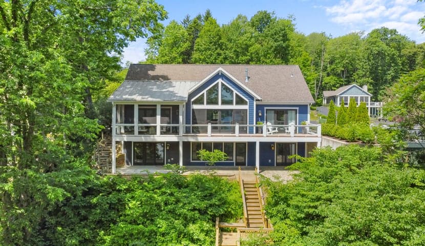 11087 Lake Shore Drive, Berrien Springs, MI 49103