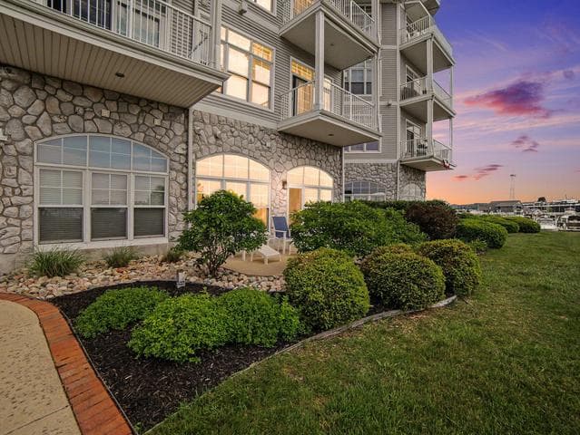 300 S Rath Avenue 22, Ludington, MI 49431