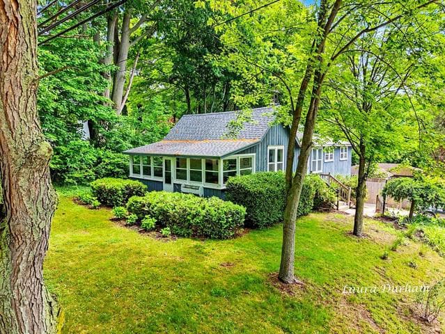 895 Holland Street, Saugatuck, MI 49453