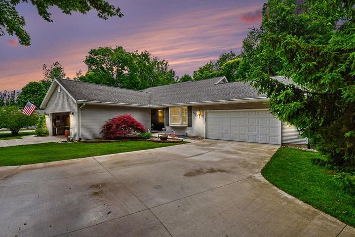 6920 Beechwood Drive, Saranac, MI 48881