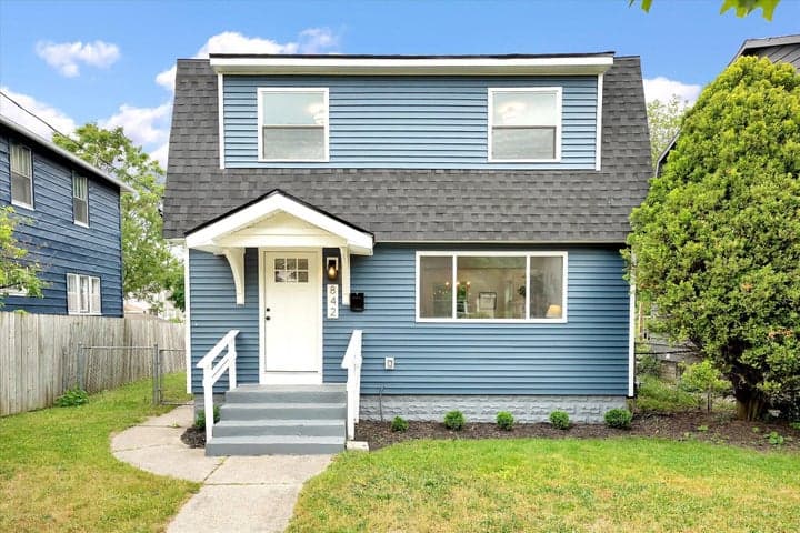 842 Griggs Street SE, Grand Rapids, MI 49507