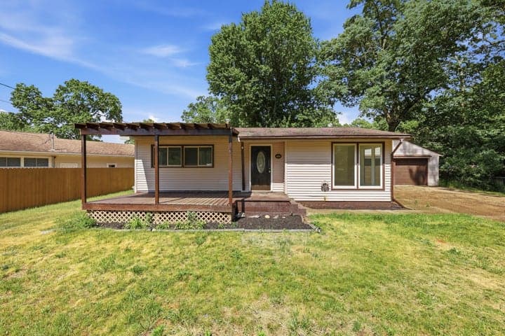310 N John Street, Decatur, MI 49045