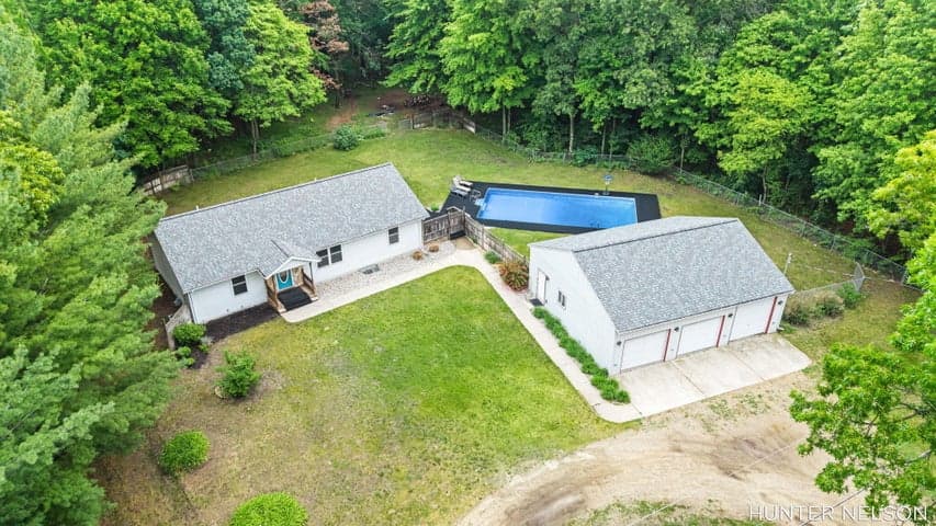 1081 E 98th Street, Grant, MI 49327