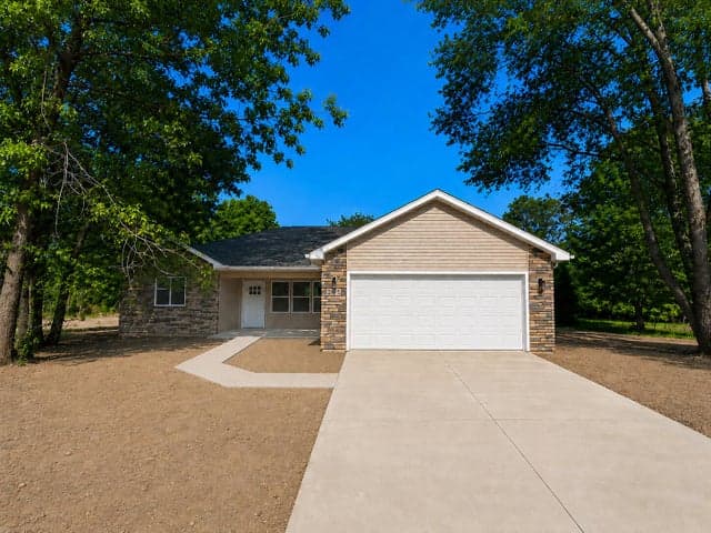 2771 Gady Pines Drive, Adrian, MI 49221