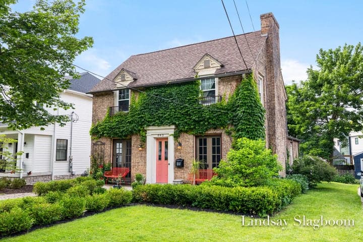 843 Orchard Avenue SE, East Grand Rapids, MI 49506