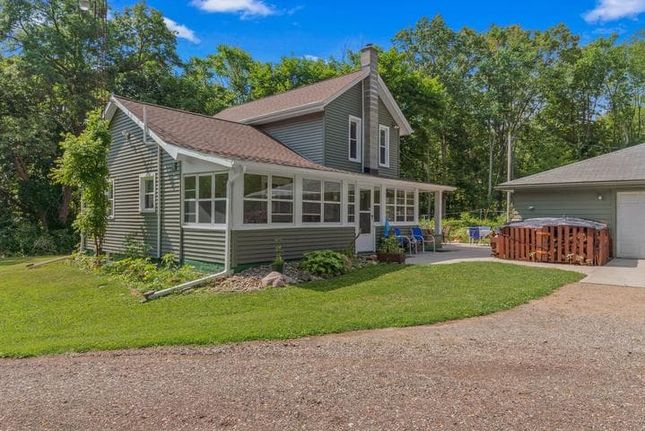 9837 Easton Road, Rives Junction, MI 49277