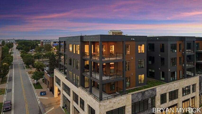 159 S River Avenue 505, Holland, MI 49423