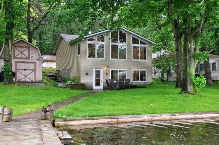 8365 S Spruce Avenue, Newaygo, MI 49337