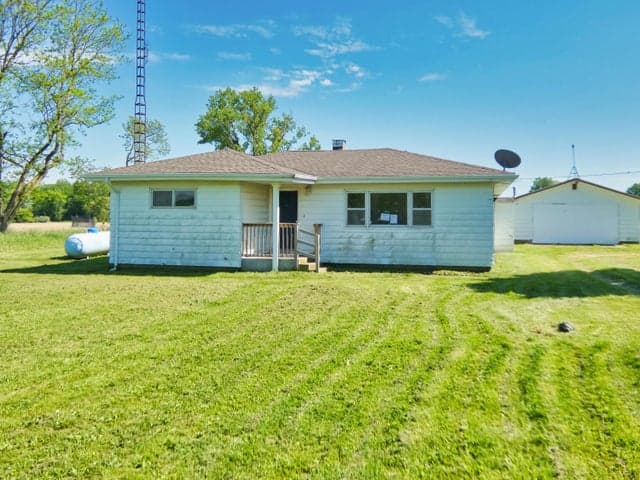4534 E Britain Avenue, Benton Harbor, MI 49022