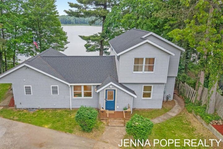 3860 Wilson Beach Road, Twin Lake, MI 49457