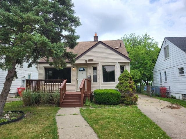 22820 Teppert Avenue, Eastpointe, MI 48021