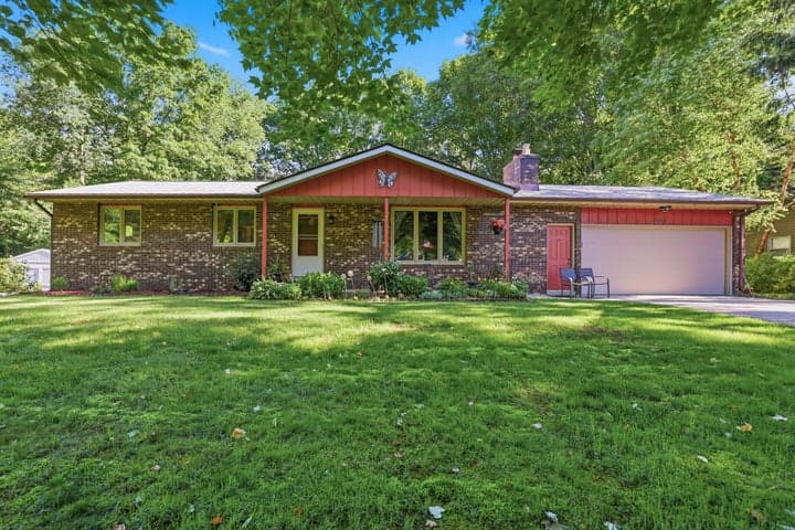 15915 Ryan Drive, Holland, MI 49424