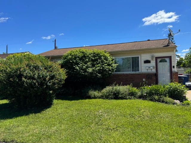 1639 Winifred Street, Westland, MI 48186