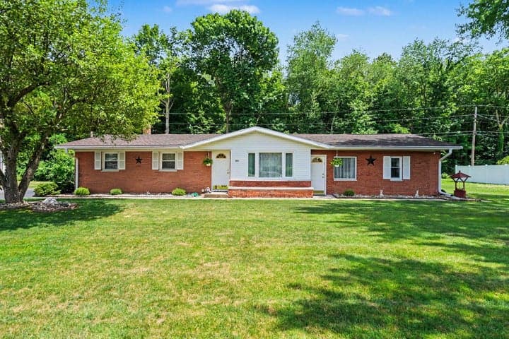 362 E Washington Street, Berrien Springs, MI 49103