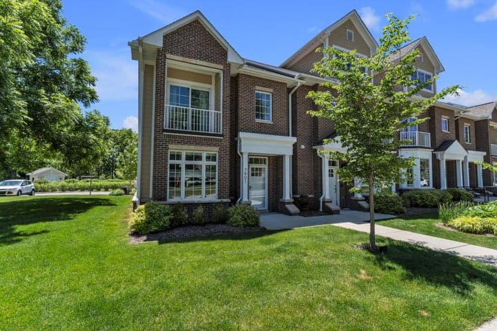 7901 Grand Street, Dexter, MI 48130