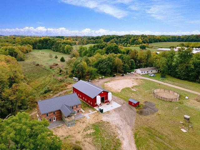 41083 County Road 681, Bangor, MI 49013