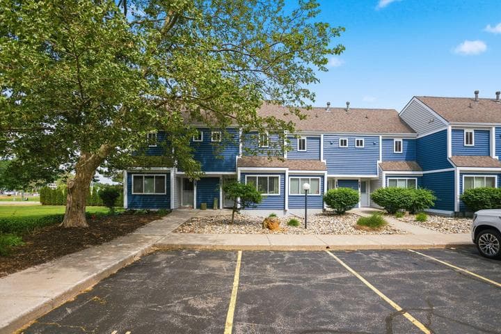 261 Black River Street G, South Haven, MI 49090