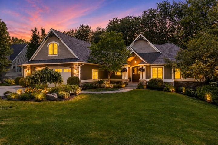 566 Stonehenge Drive SW, Grandville, MI 49418