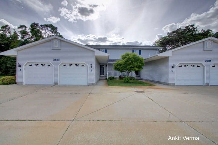 2430 Rosewood North Drive B, Mount Pleasant, MI 48858