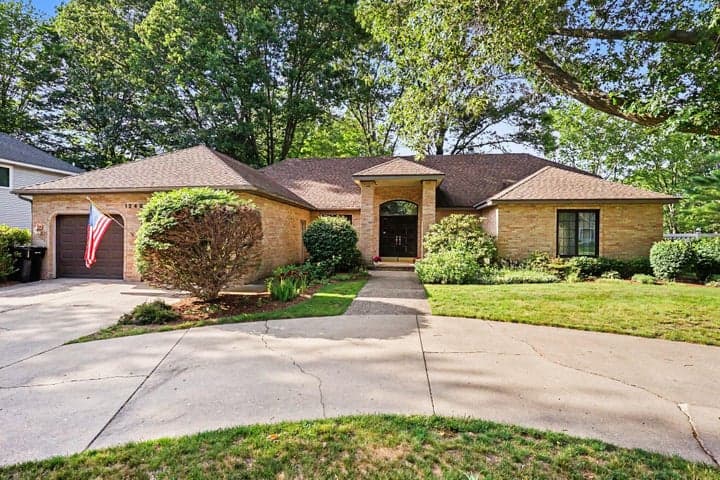1249 Heather Court, Holland, MI 49423