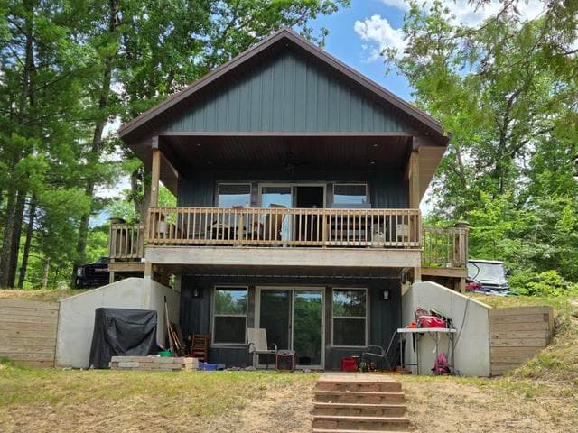 2485 W Lake Shore Drive, Bitely, MI 49309