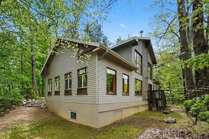 10953 Red Bud Trail, Berrien Springs, MI 49103
