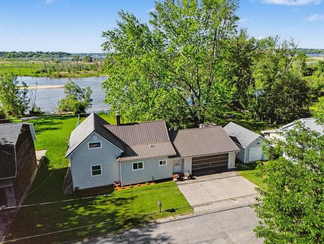 409 Jerumbo Street, Manistee, MI 49660