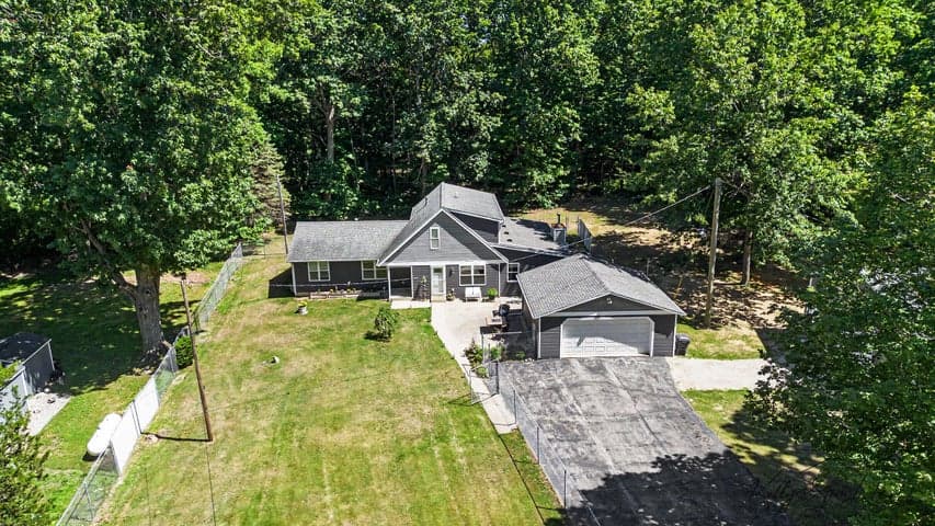17566 Blue Star Memorial Highway, South Haven, MI 49090