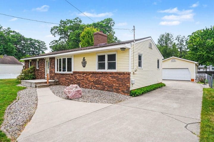 1605 Hansen Street, Muskegon, MI 49445