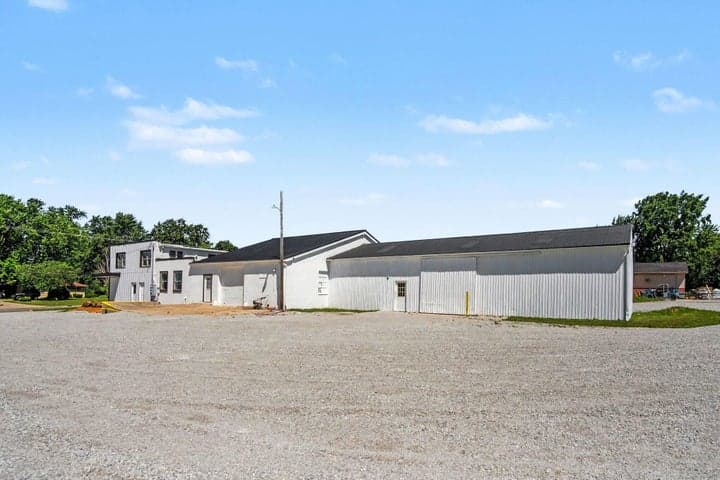 5484 S Warner Avenue C, Fremont, MI 49412