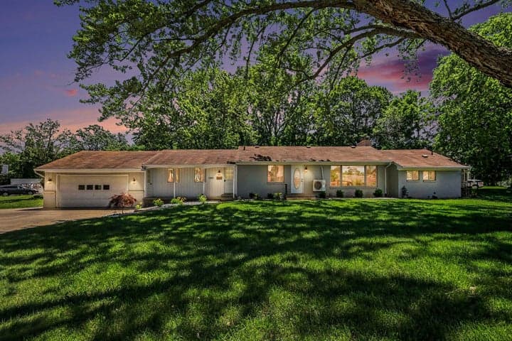 3990 S Big Spring Drive SW, Grandville, MI 49418