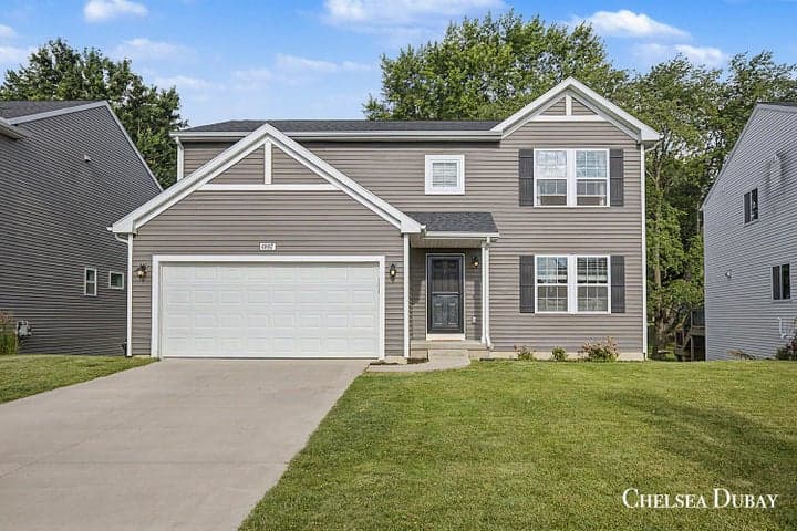 4887 Meadow Brown Drive, Hudsonville, MI 49426