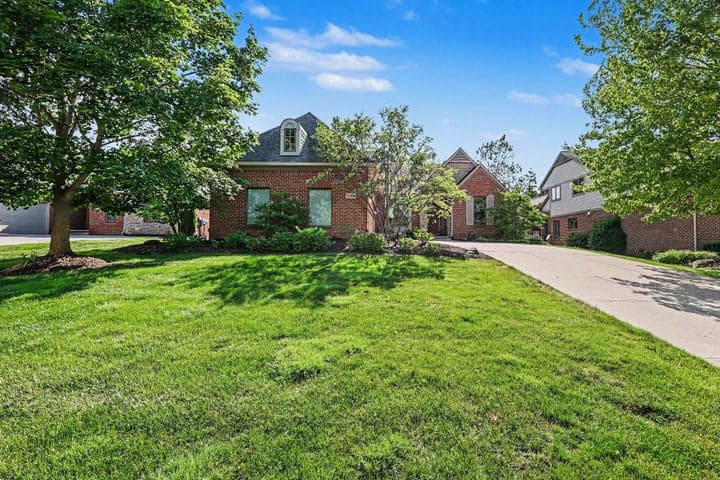 5368 Pinnacle Court, Ann Arbor, MI 48108