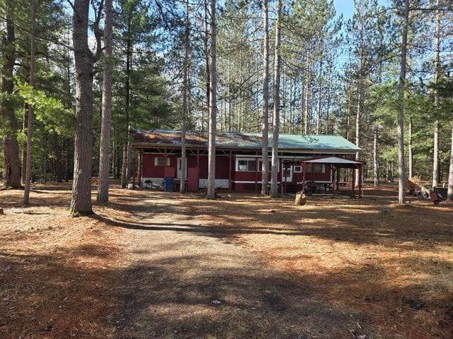 1909 W 16th Street, Baldwin, MI 49304