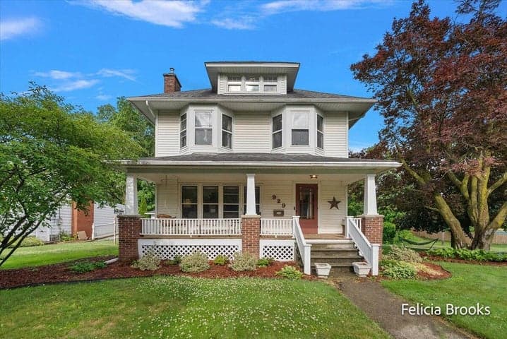 929 S Jefferson Street, Hastings, MI 49058
