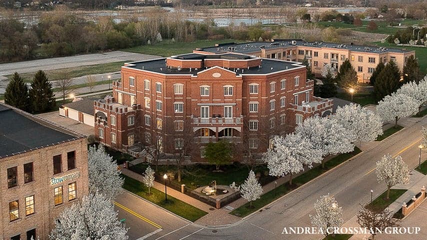 141 Central Avenue 120, Holland, MI 49423