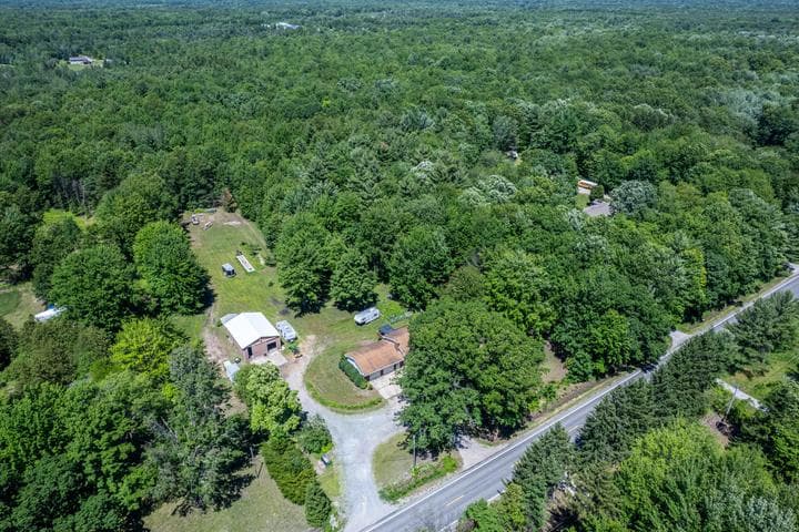 3570 E Sternberg Road, Fruitport, MI 49415