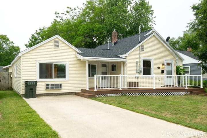 2357 Crozier Avenue, Muskegon, MI 49441